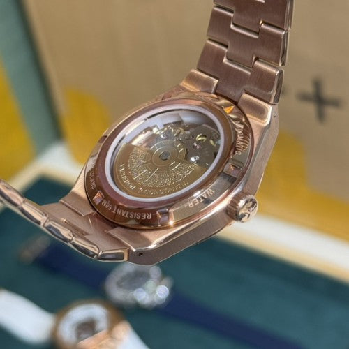 Vacheron Constantin Overseas Rosegold Black dial
